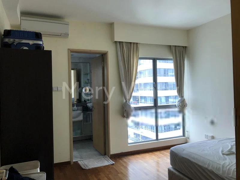 4 Bed Apartment (Condo) for Rent in  Newton 21 - Image 2